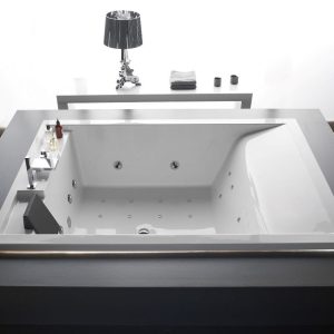 queen2 new jet acrilan 2 min