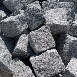 Κυβόλιθοι Γρανίτη Γκρι 10×10×8cm από φυσικό γρανίτη για πλακοστρώσεις και λιθόστρωτα εξωτερικών χώρων