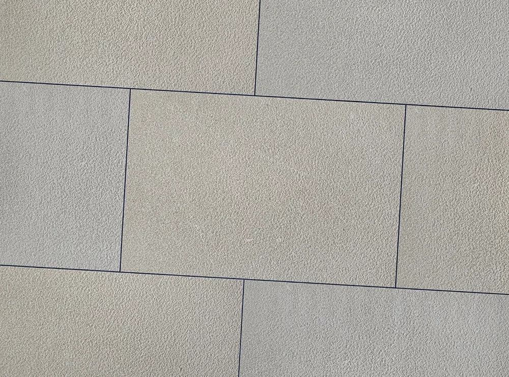 Mili Σαγρέ 60×90cm μαρμάρινη πλάκα δαπέδου με σαγρέ επιφάνεια σε μπεζ και καφέ αποχρώσεις