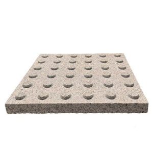 Πλάκες αλλαγής κατεύθυνσης τυφλών 40×40cm από γρανίτη Κίτρο με ανάγλυφες φολίδες για όδευση ΑμεΑ.
